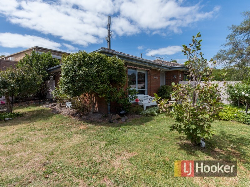 8 Fordholm Road, Hampton Park VIC 3976
