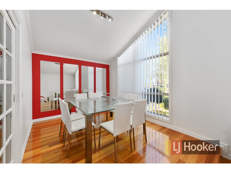 20 Paringa Boulevard, Meadow Heights VIC 3048