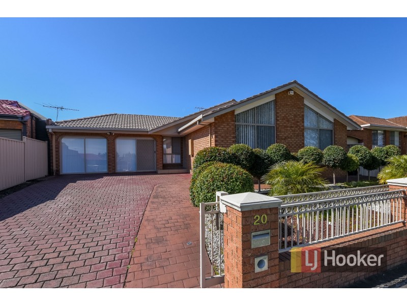 20 Paringa Boulevard, Meadow Heights VIC 3048