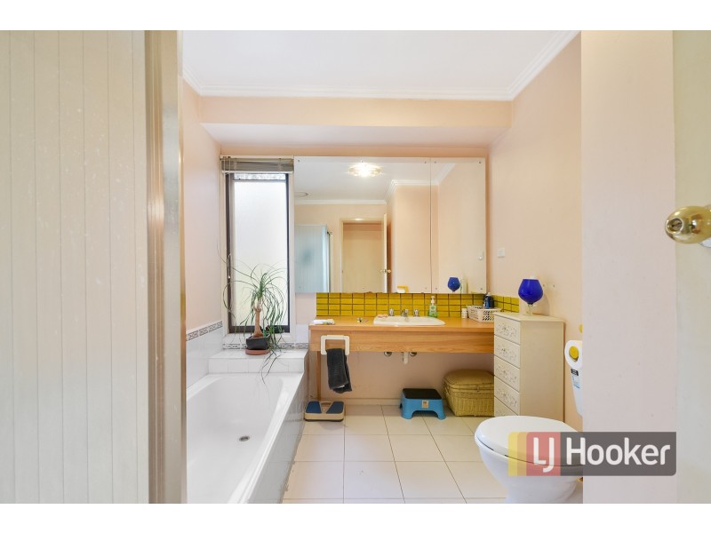 10 Tunley Close, Endeavour Hills VIC 3802