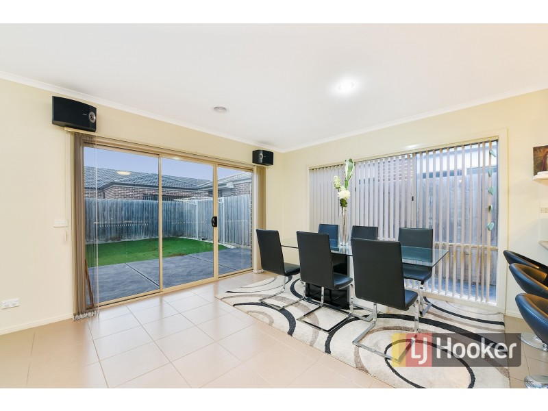 33 Aylmer Road, Lynbrook VIC 3975