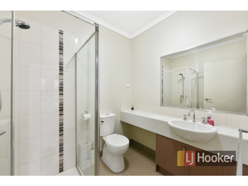 33 Aylmer Road, Lynbrook VIC 3975