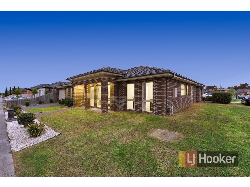 33 Aylmer Road, Lynbrook VIC 3975