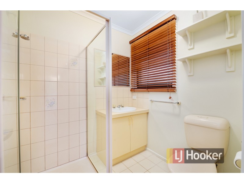 5 Pembroke Court, Berwick VIC 3806