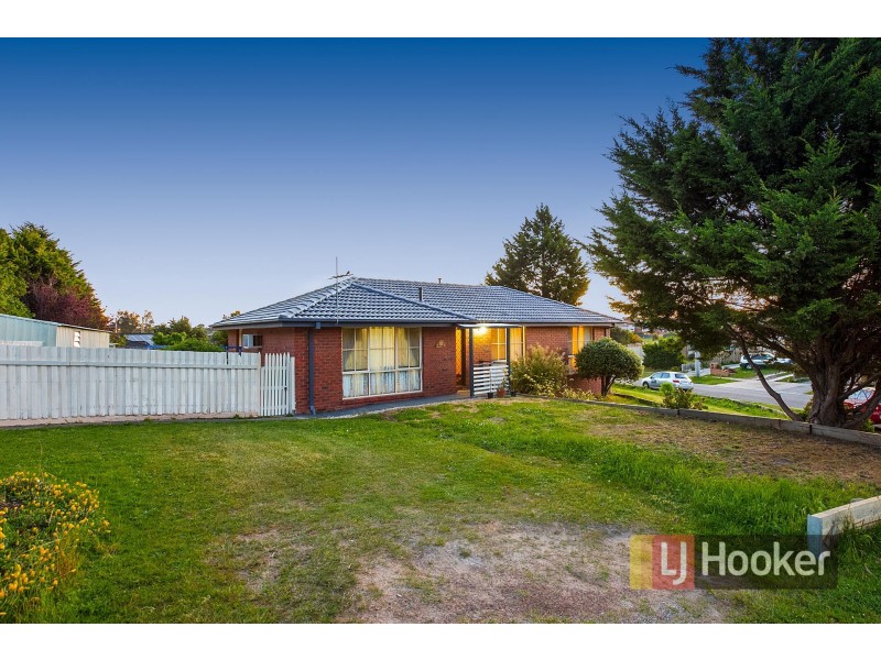 14 Pauline Court, Hampton Park VIC 3976