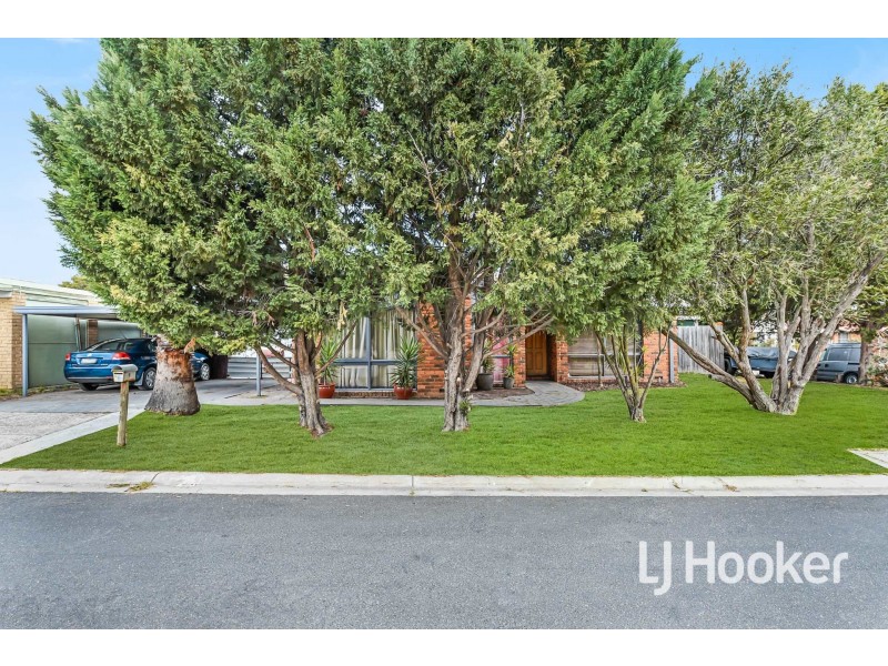 8 Berridale Court, Hampton Park VIC 3976