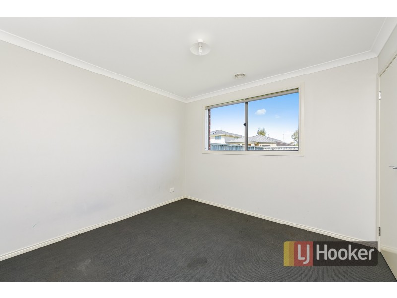 9 Wesson Way, Cranbourne East VIC 3977