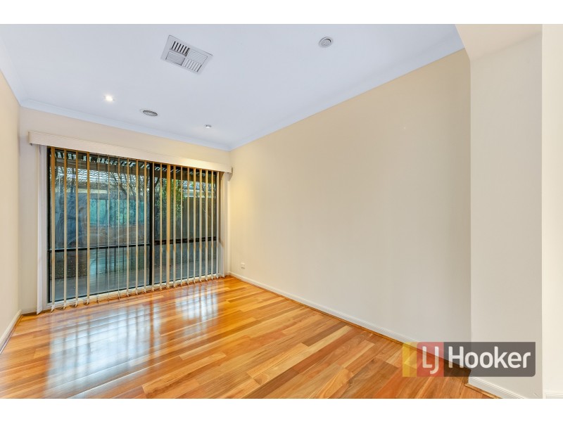 26 Hartsmere Drive, Berwick VIC 3806