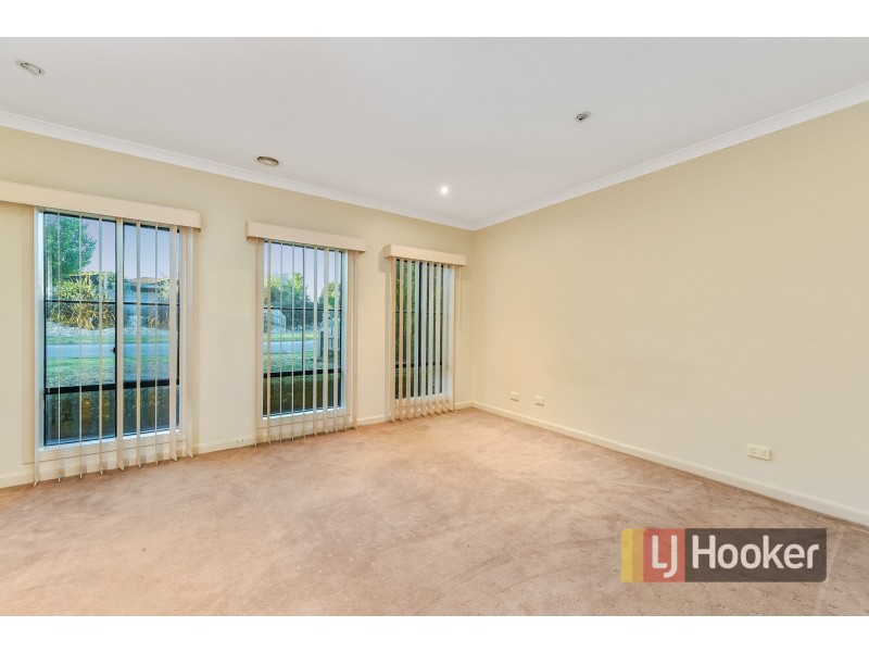 26 Hartsmere Drive, Berwick VIC 3806
