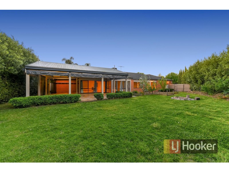 26 Hartsmere Drive, Berwick VIC 3806