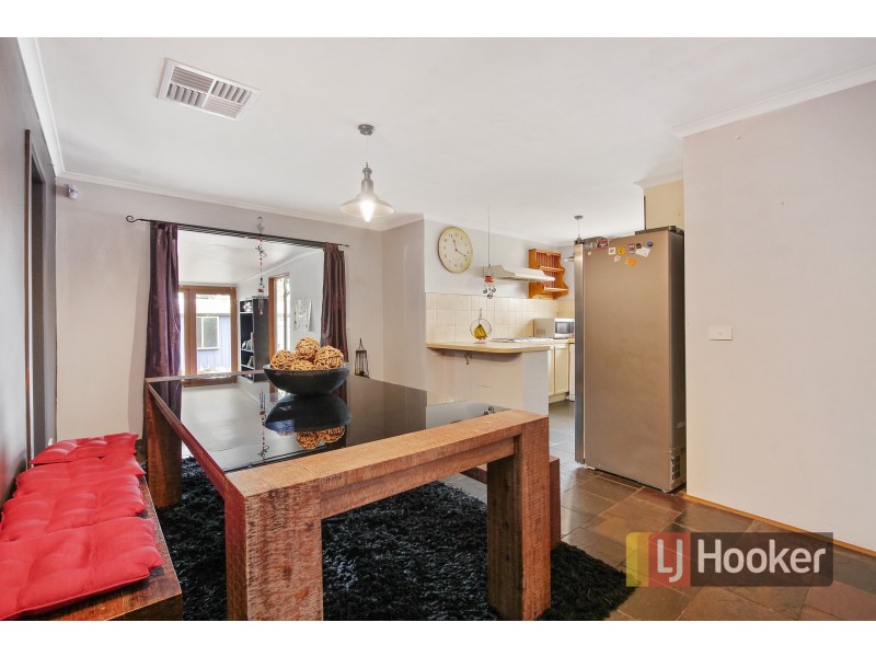 13 Cairns Road, Hampton Park VIC 3976
