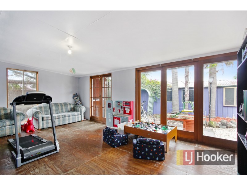 13 Cairns Road, Hampton Park VIC 3976