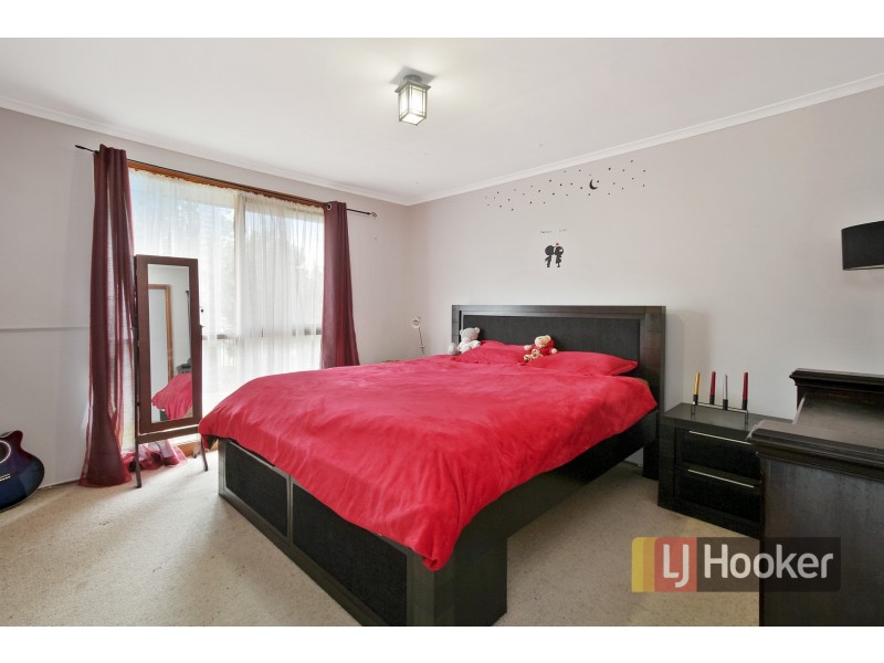 13 Cairns Road, Hampton Park VIC 3976