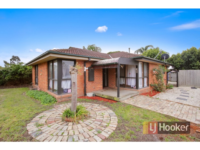 13 Cairns Road, Hampton Park VIC 3976