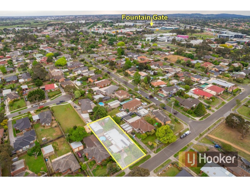 18 Dunkinson Street, Narre Warren VIC 3805