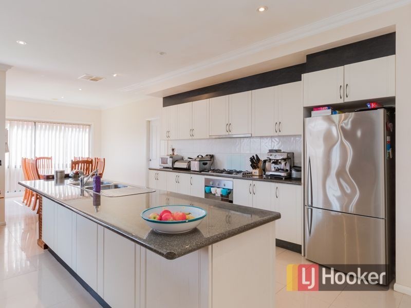 69 Elliot Parade, Lynbrook VIC 3975