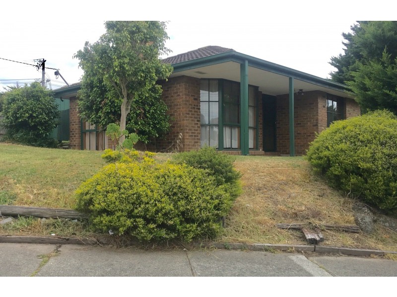 69 Huntington Drive, Hampton Park VIC 3976