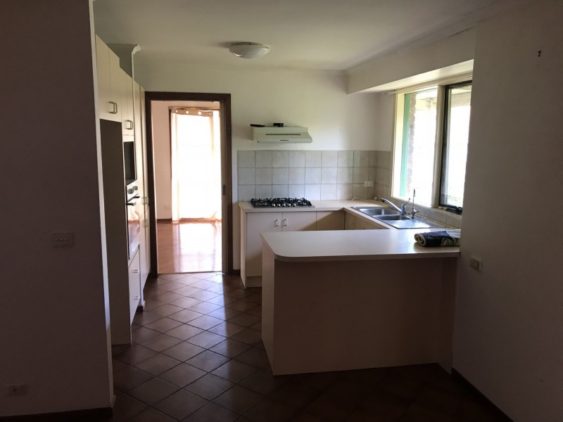 69 Huntington Drive, Hampton Park VIC 3976