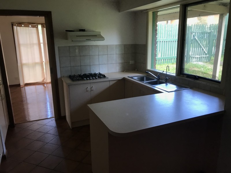 69 Huntington Drive, Hampton Park VIC 3976