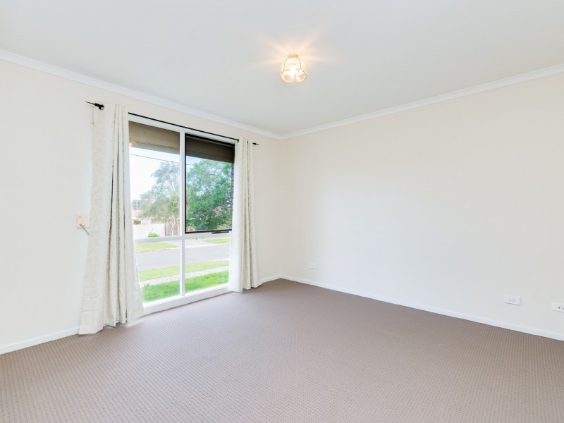 125 Warana Drive, Hampton Park VIC 3976