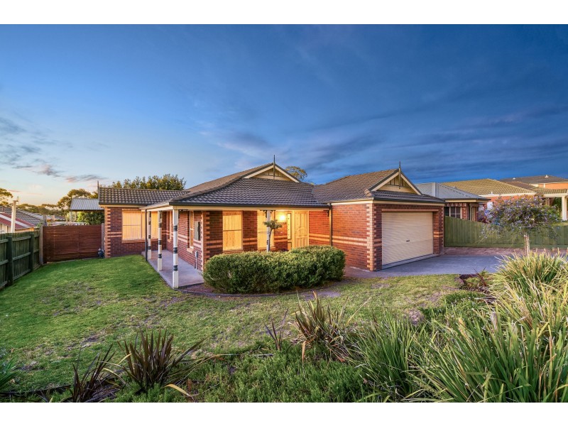 4 Chauncy Way, Lynbrook VIC 3975