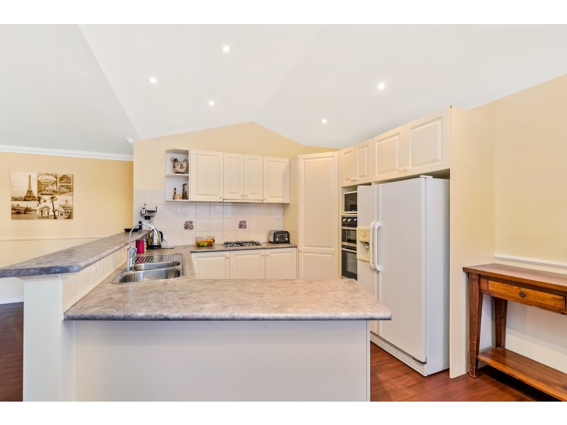 4 Chauncy Way, Lynbrook VIC 3975