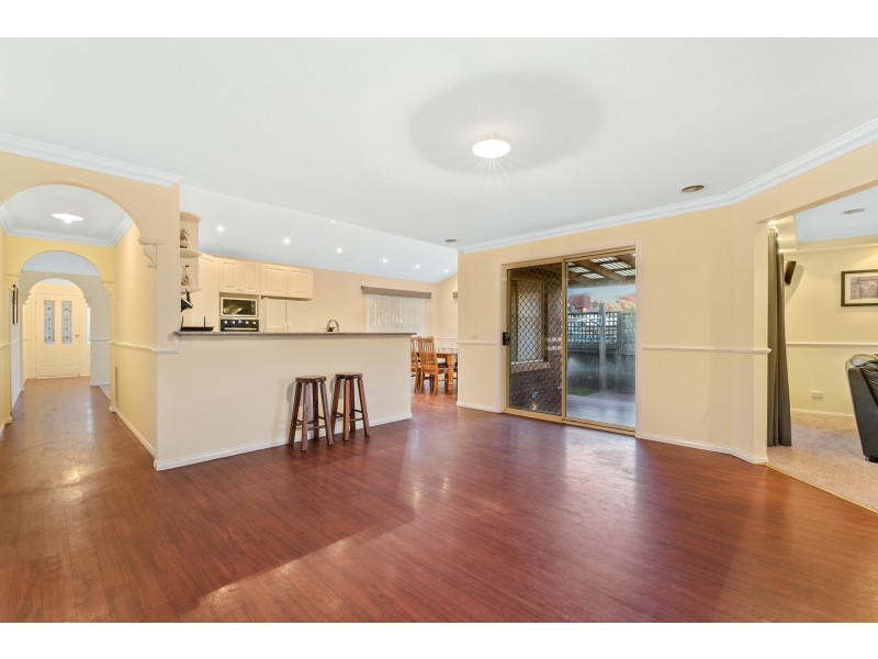 4 Chauncy Way, Lynbrook VIC 3975