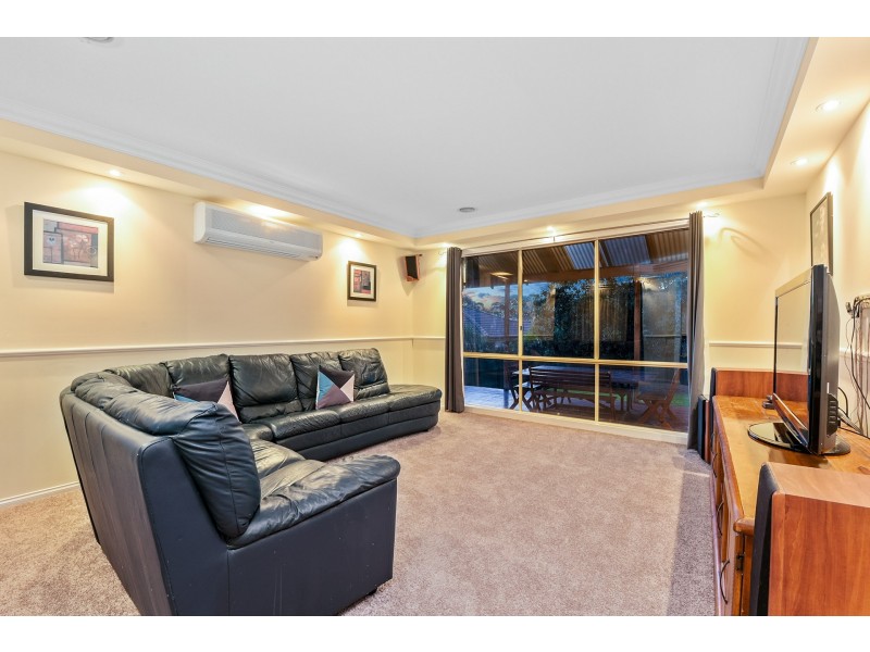 4 Chauncy Way, Lynbrook VIC 3975