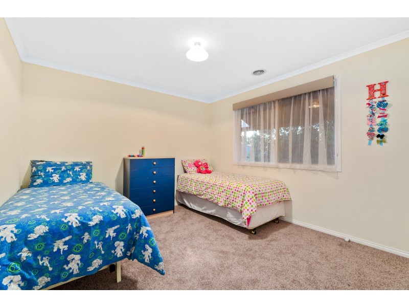 4 Chauncy Way, Lynbrook VIC 3975