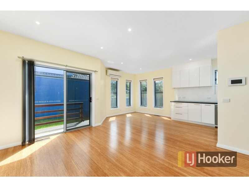 Unit 2./16 Oban Close, Endeavour Hills VIC 3802