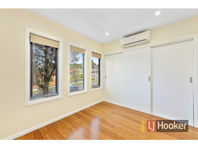 Unit 2./16 Oban Close, Endeavour Hills VIC 3802