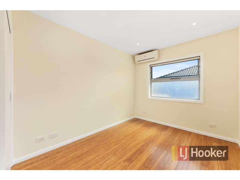 Unit 2./16 Oban Close, Endeavour Hills VIC 3802