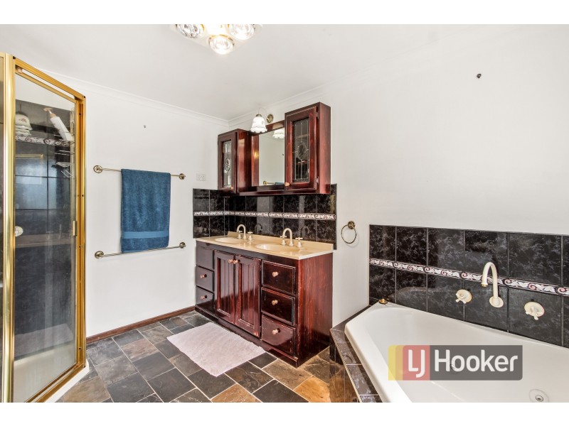 41 Somerville Road, Hampton Park VIC 3976