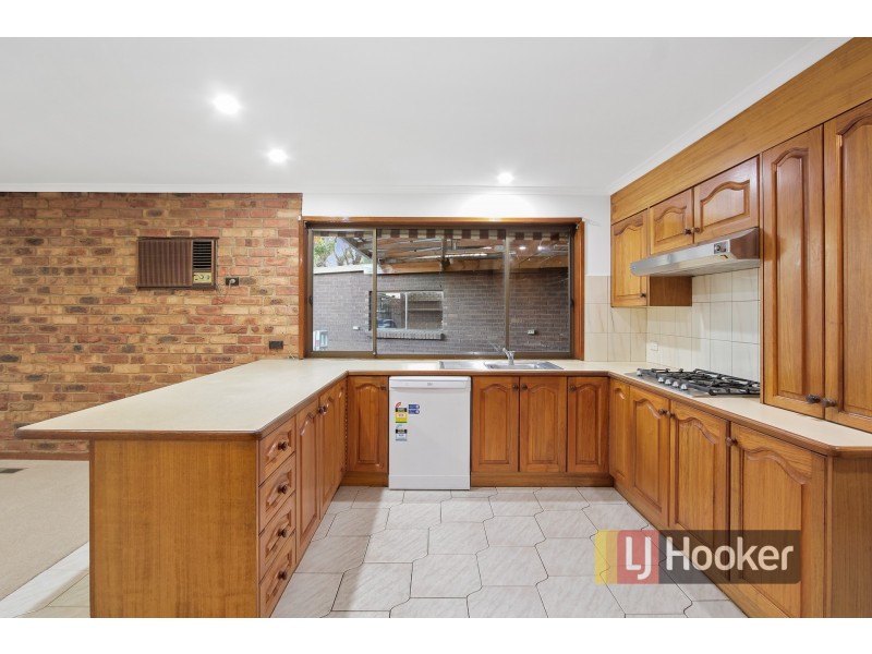 9 Lorraine Court, Hampton Park VIC 3976