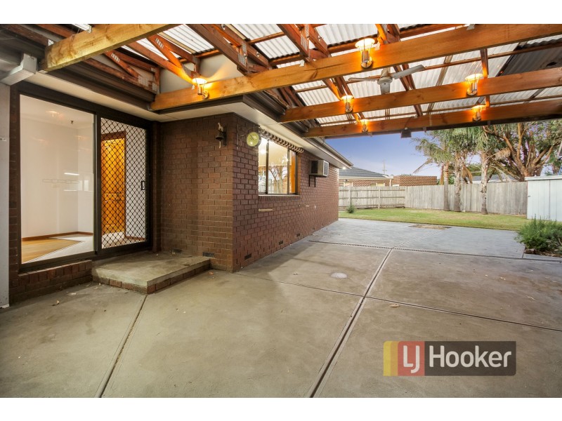 9 Lorraine Court, Hampton Park VIC 3976