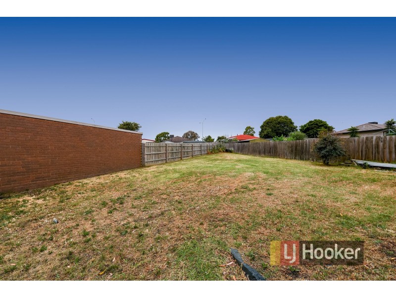 14 Wynette Close, Hampton Park VIC 3976