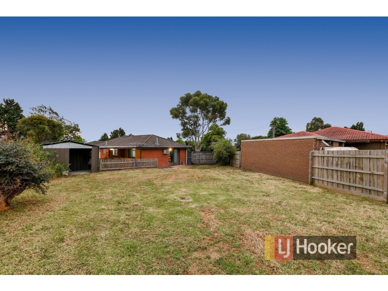 14 Wynette Close, Hampton Park VIC 3976