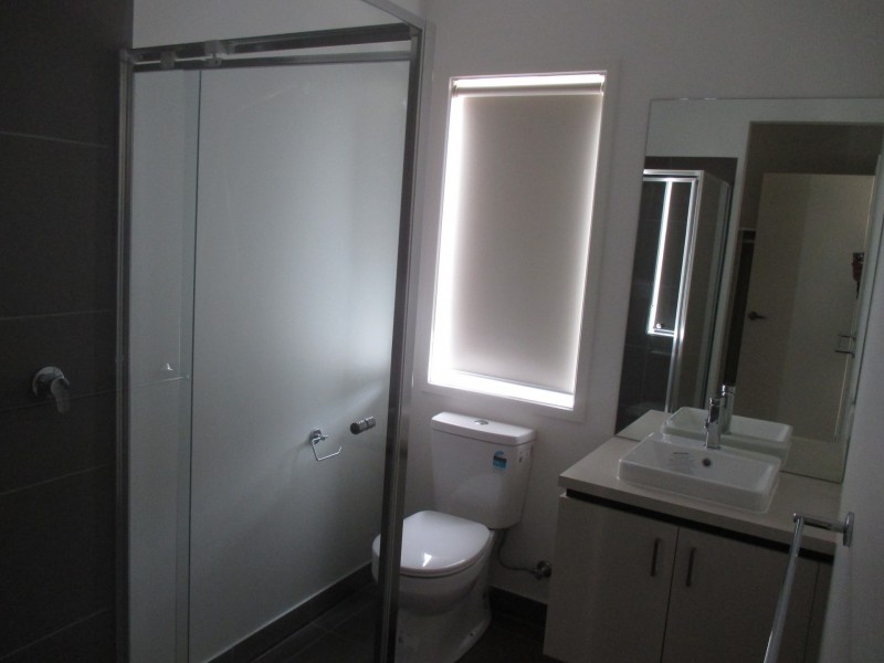 34 Hartland Drive, Cranbourne North VIC 3977