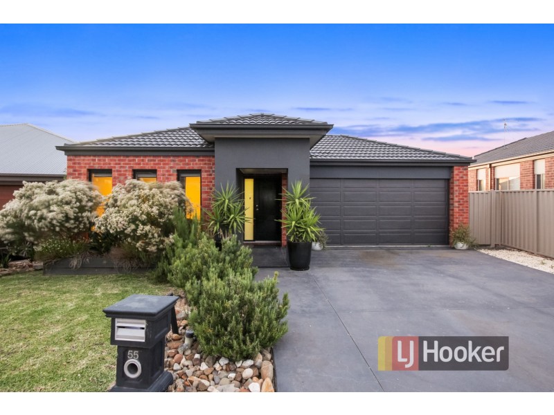 55 Villella Drive, Pakenham VIC 3810