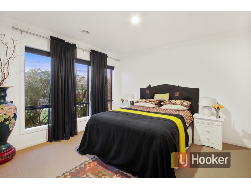 55 Villella Drive, Pakenham VIC 3810