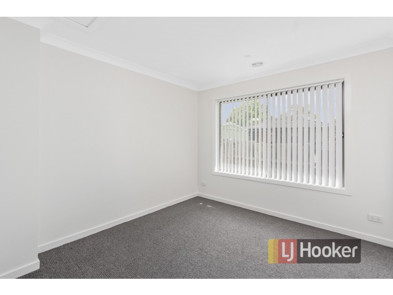 4/7 Bride Avenue, Hampton Park VIC 3976