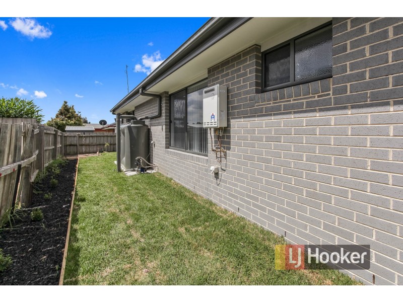 4/7 Bride Avenue, Hampton Park VIC 3976