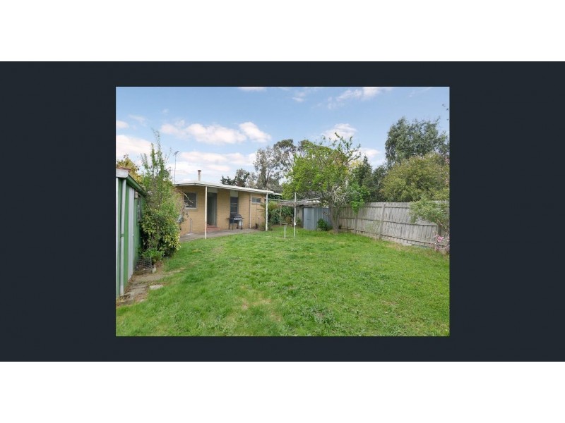 18 Ballarto Road, Frankston North VIC 3200