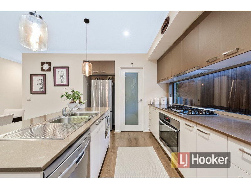 7 Lipizzan Way, Clyde North VIC 3978