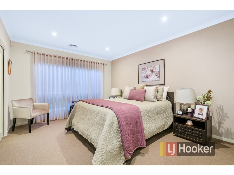 7 Lipizzan Way, Clyde North VIC 3978