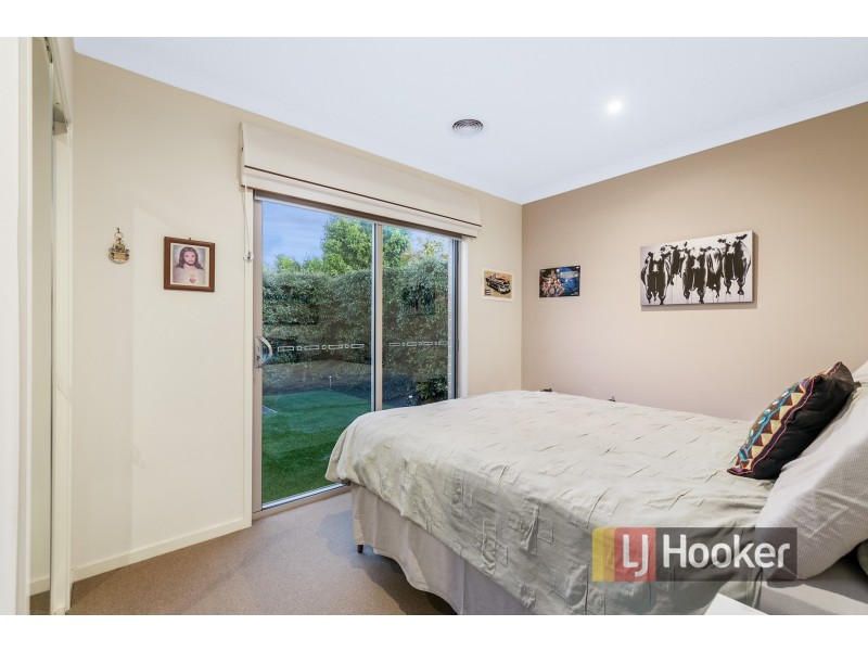 7 Lipizzan Way, Clyde North VIC 3978