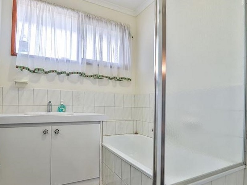 38 Henty Street, Pakenham VIC 3810