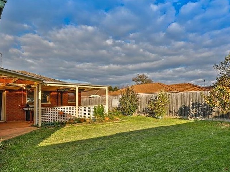 38 Henty Street, Pakenham VIC 3810