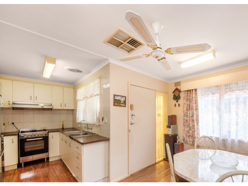 20 Village Drive, Hampton Park VIC 3976