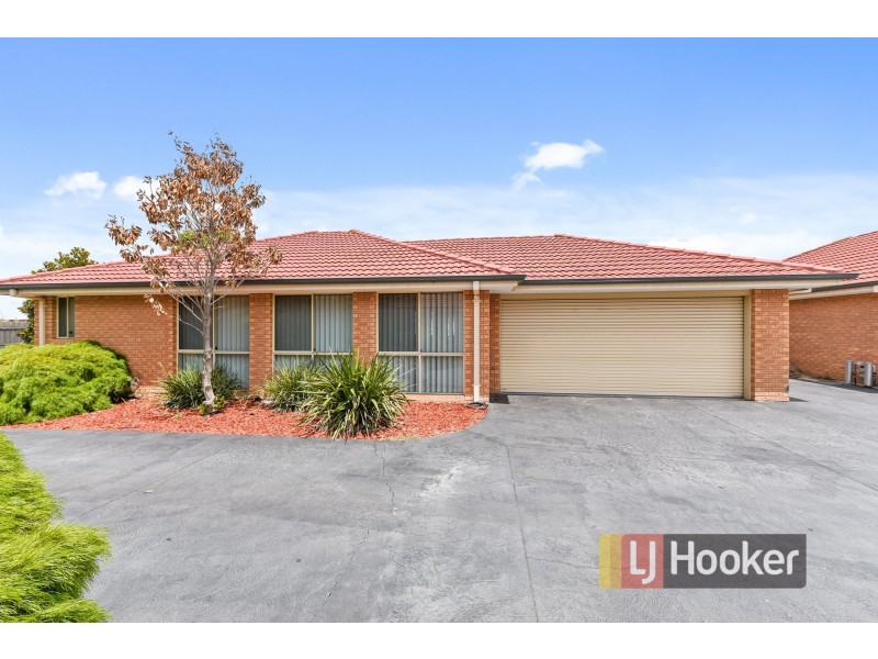Unit 1/17 Linmac Court, Hampton Park VIC 3976